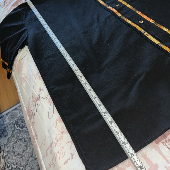 NWOT Men’s cotton button down shirt. - Picture 7 of 7